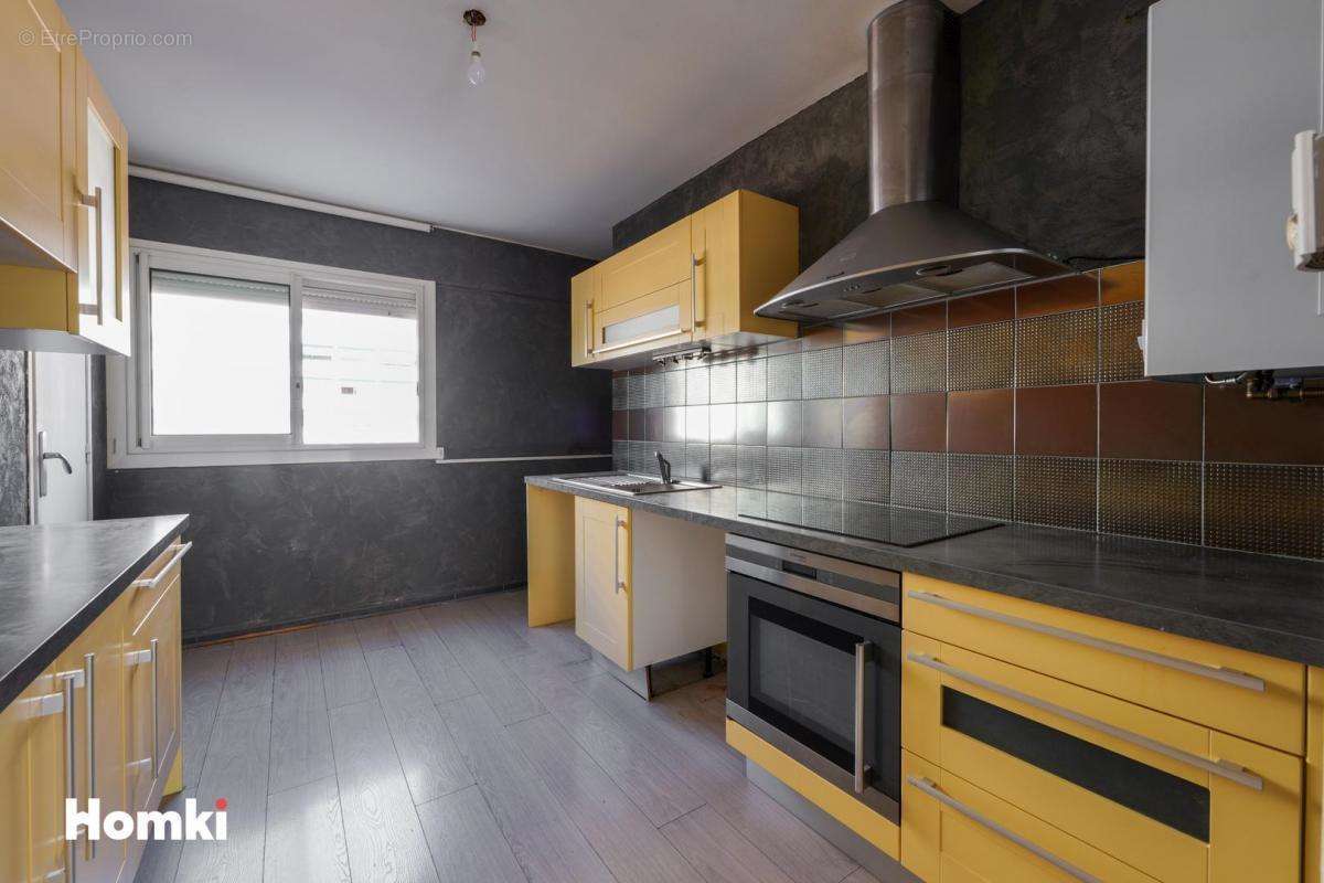 Appartement à MARSEILLE-9E