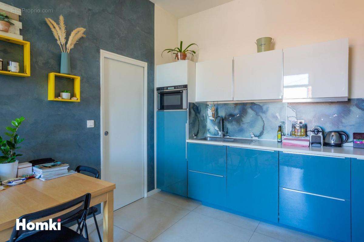 Appartement à MARSEILLE-7E