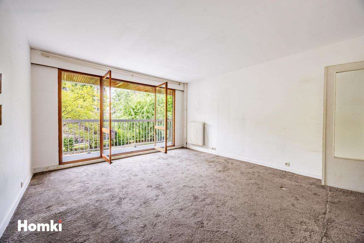 Appartement à PARIS-11E