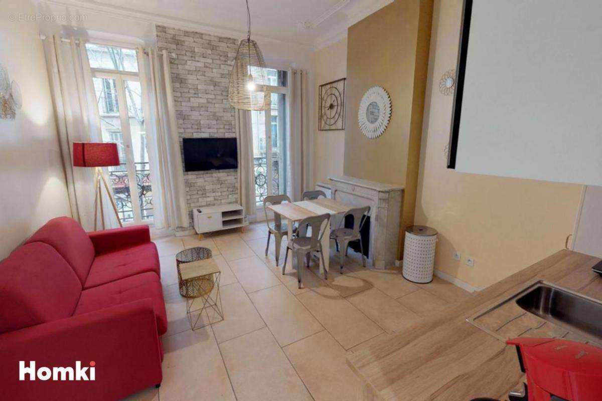 Appartement à MARSEILLE-4E