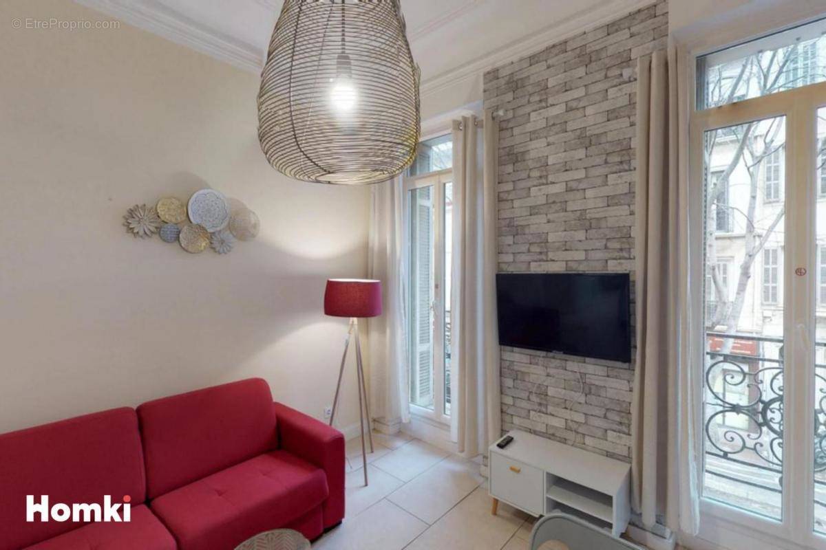 Appartement à MARSEILLE-4E