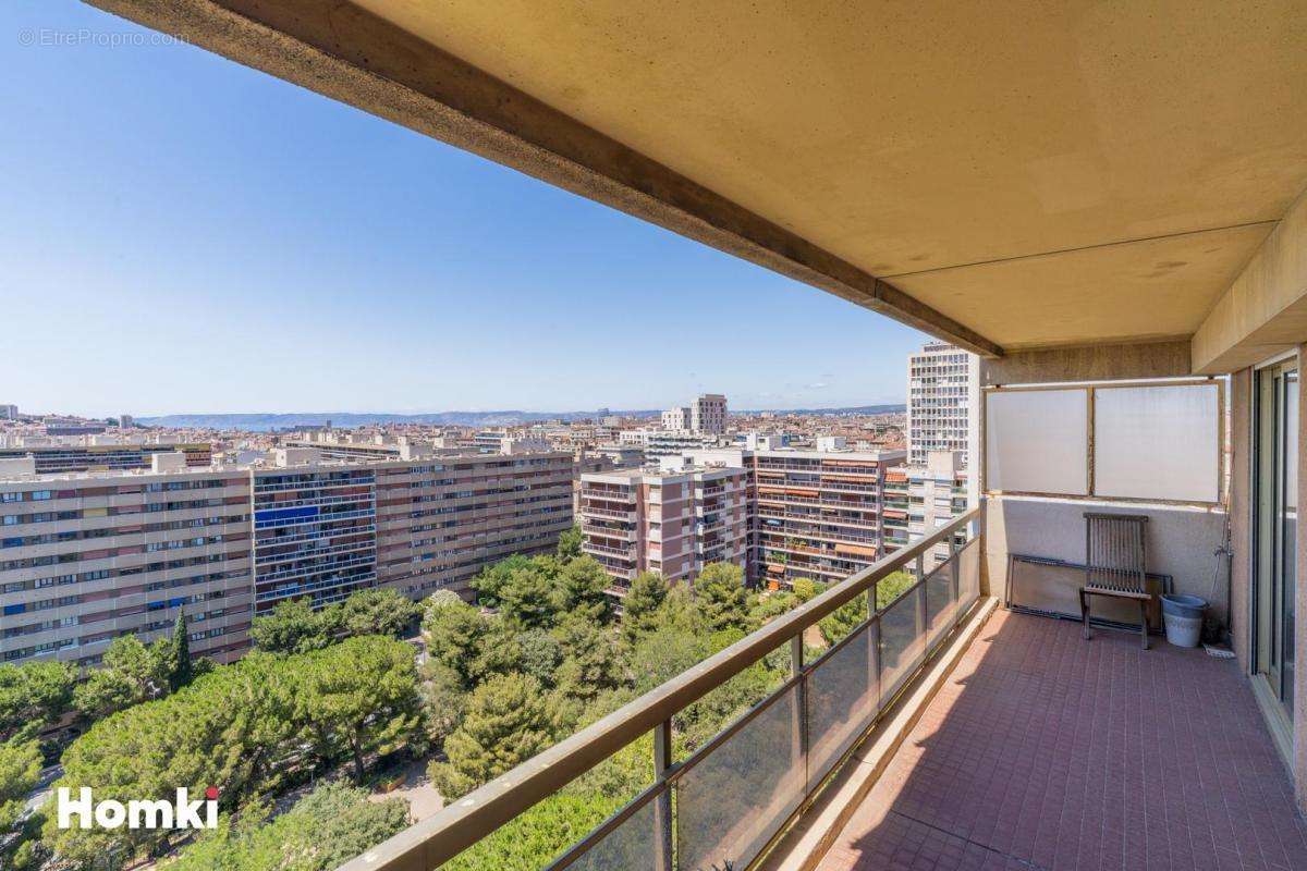 Appartement à MARSEILLE-6E