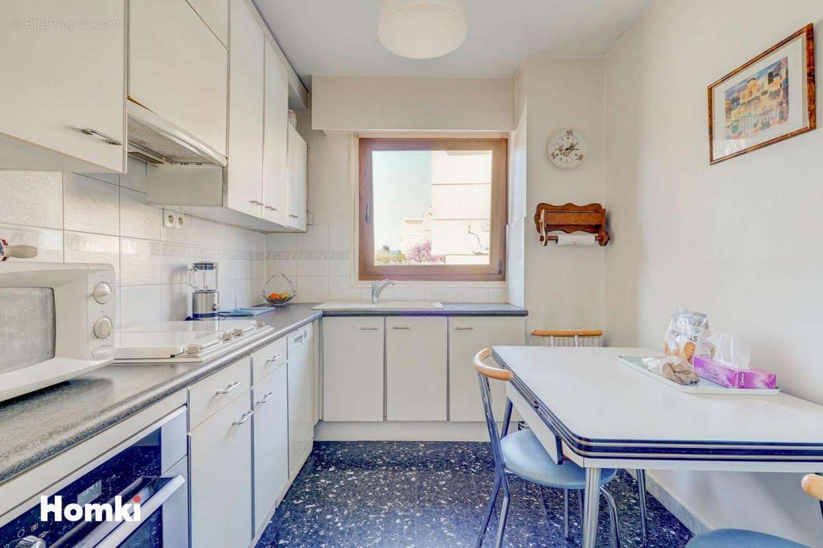 Appartement à MARSEILLE-8E