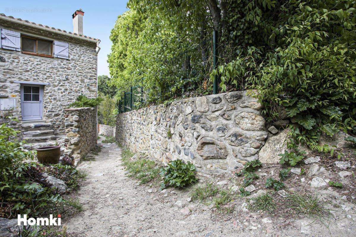 Maison à LAROQUE-DES-ALBERES