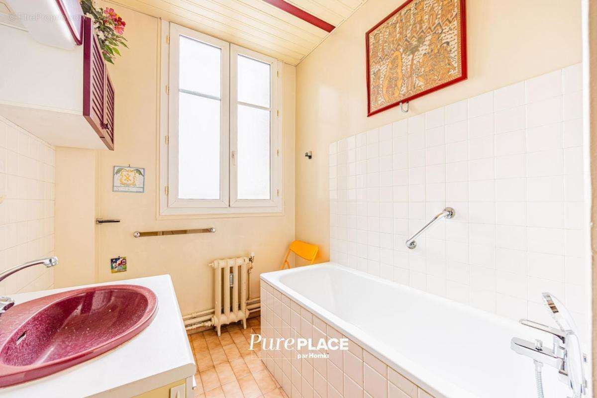 Appartement à PARIS-11E