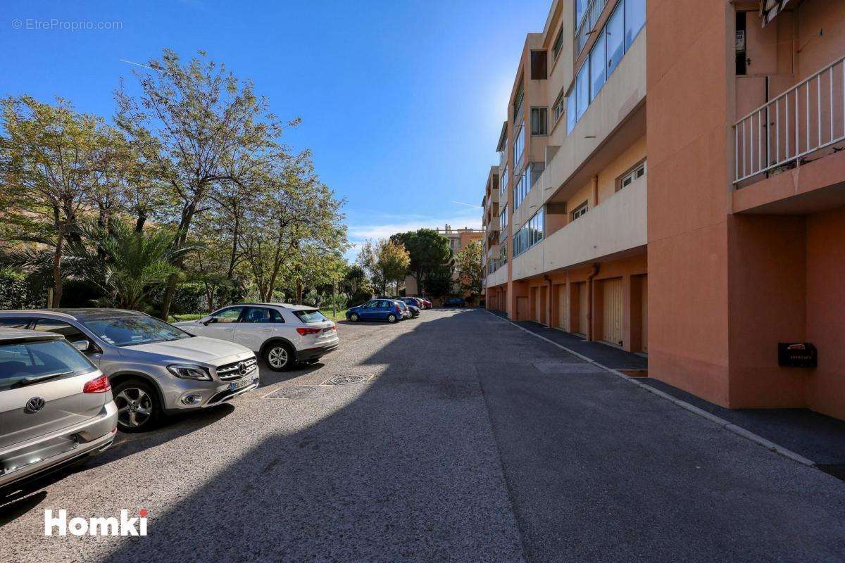 Appartement à LA VALETTE-DU-VAR