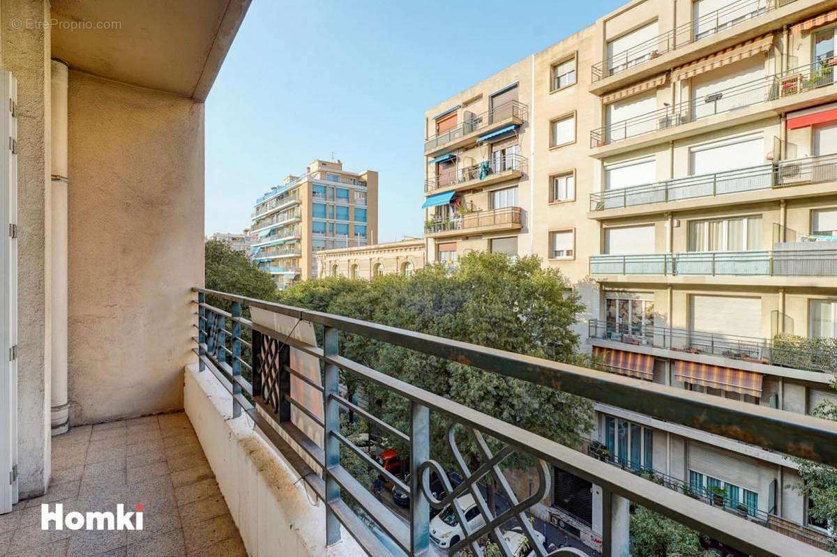 Appartement à MARSEILLE-6E