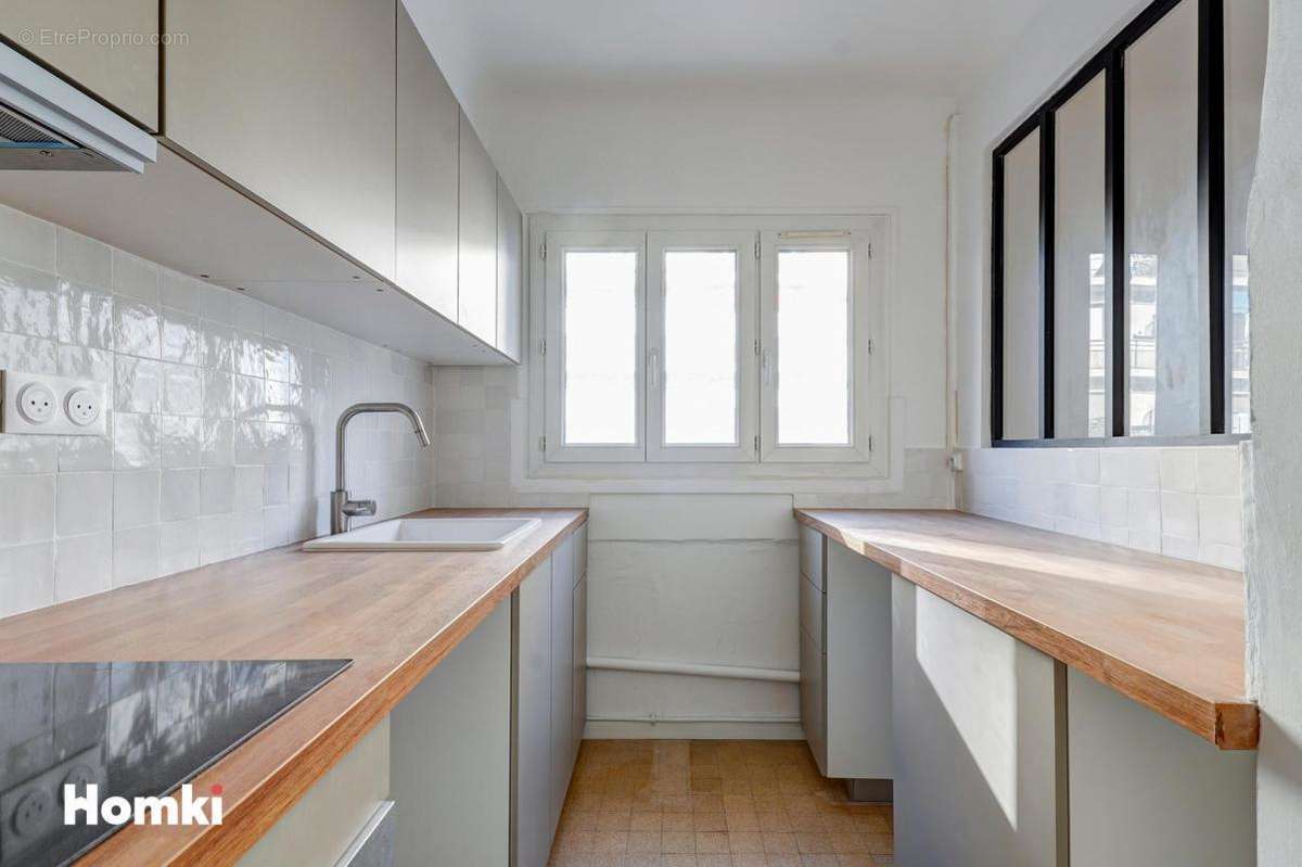 Appartement à MARSEILLE-6E