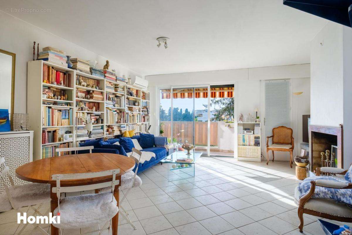 Appartement à CAGNES-SUR-MER