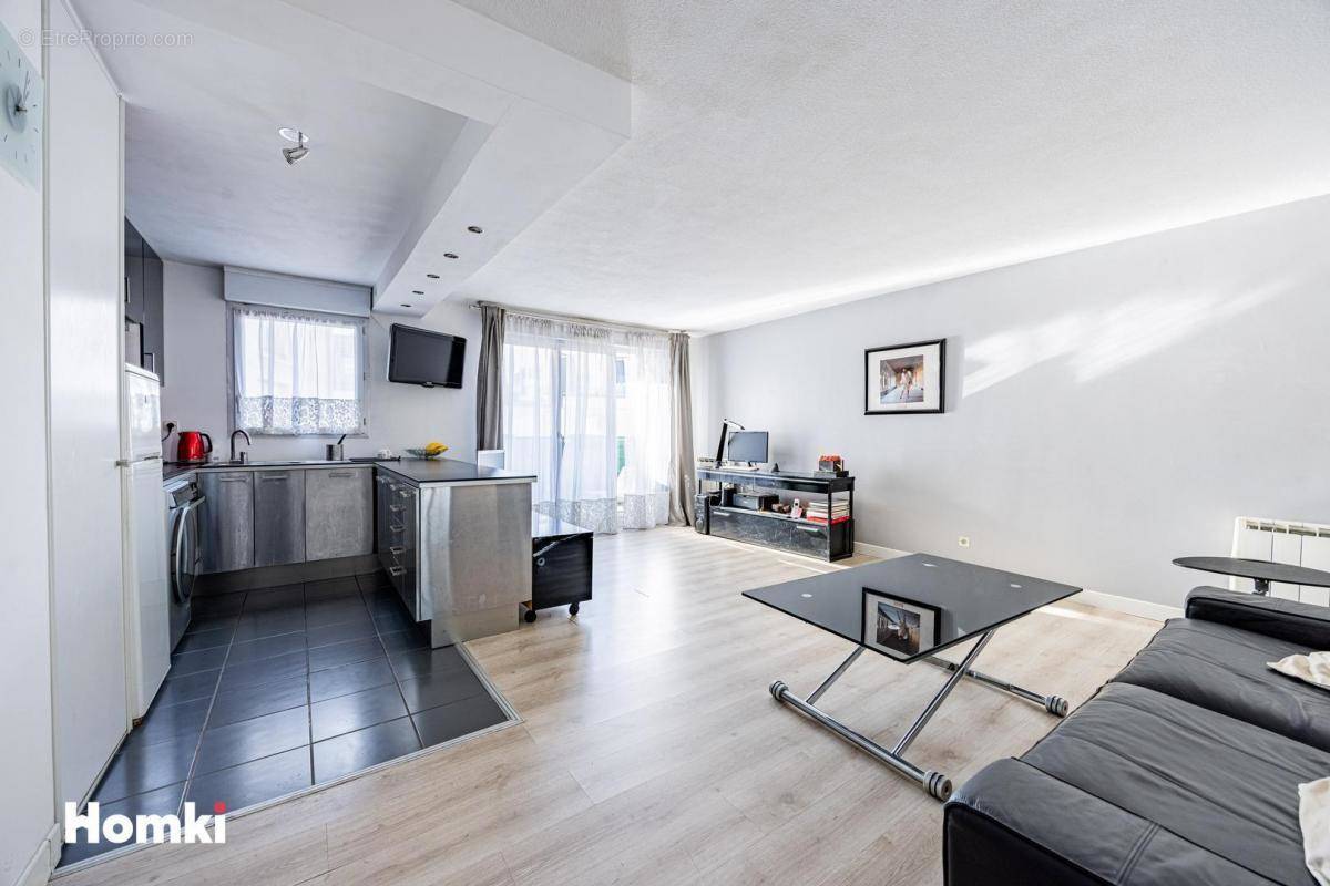 Appartement à COLOMBES