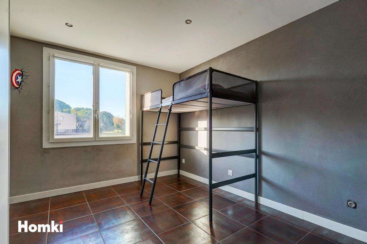 Appartement à MARSEILLE-7E