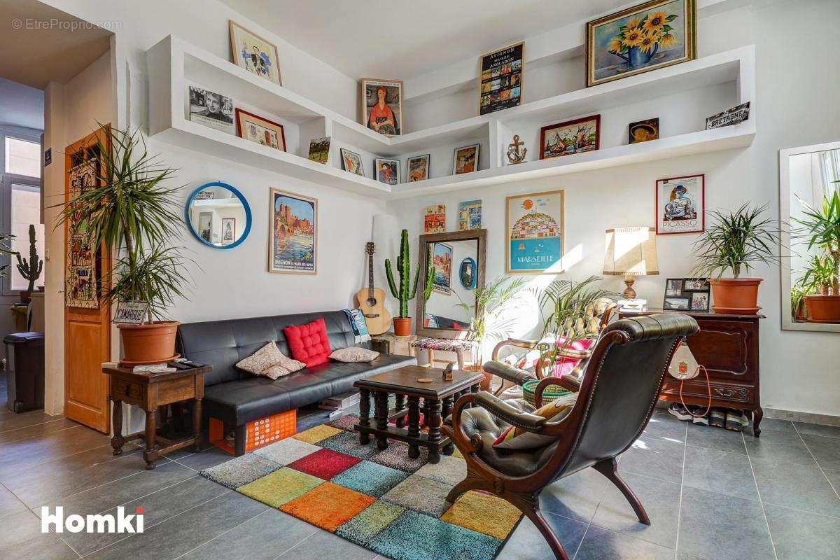 Appartement à MARSEILLE-1E