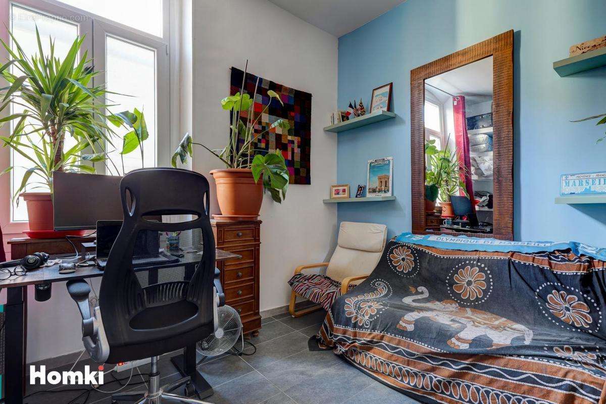 Appartement à MARSEILLE-1E