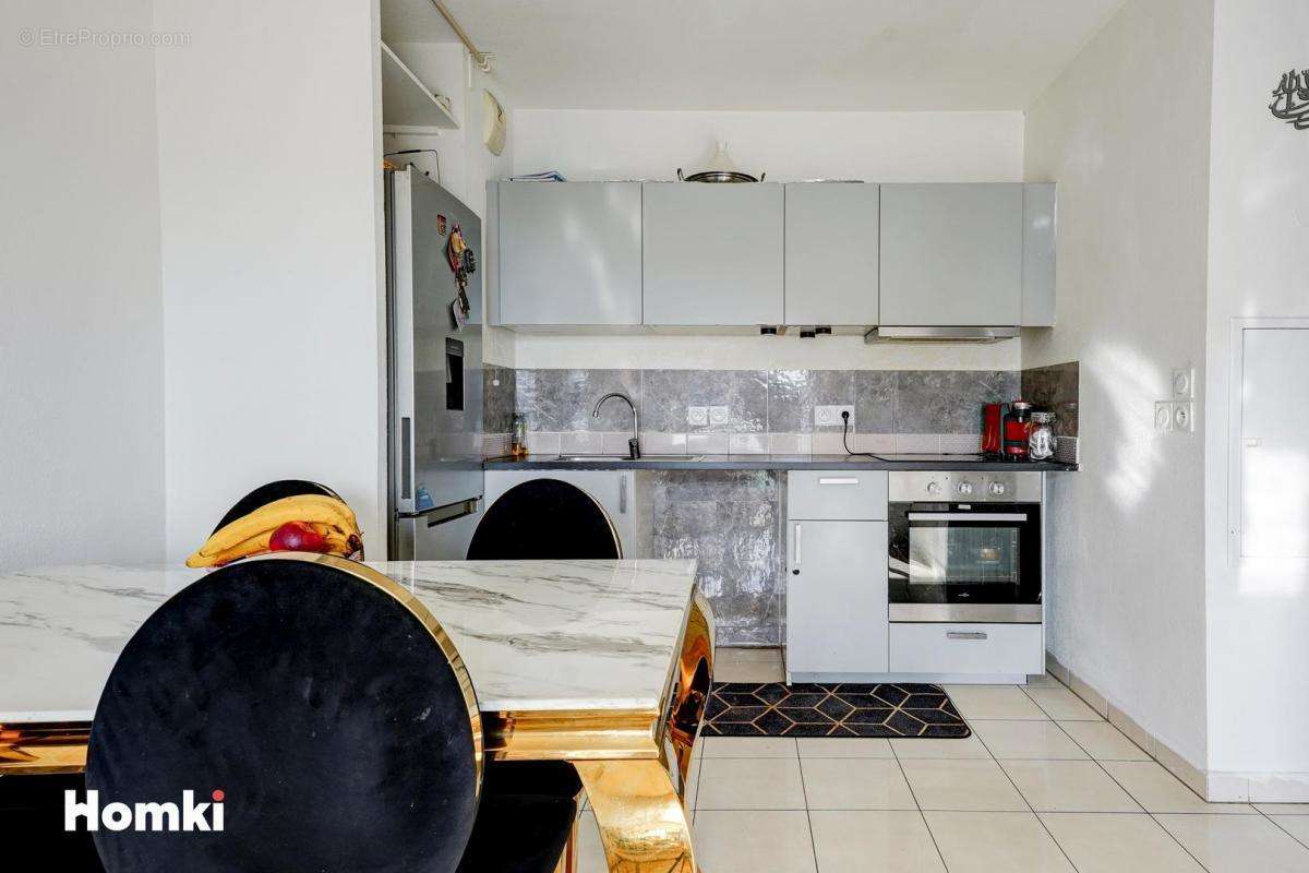 Appartement à MARSEILLE-10E