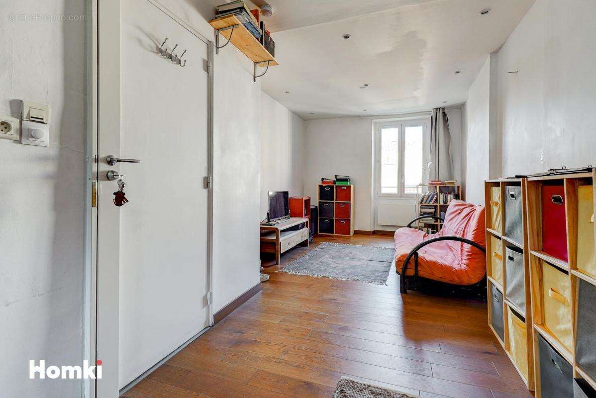 Appartement à MARSEILLE-1E