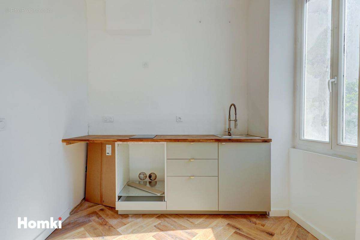 Appartement à MARSEILLE-7E