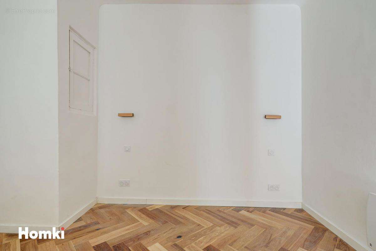 Appartement à MARSEILLE-7E