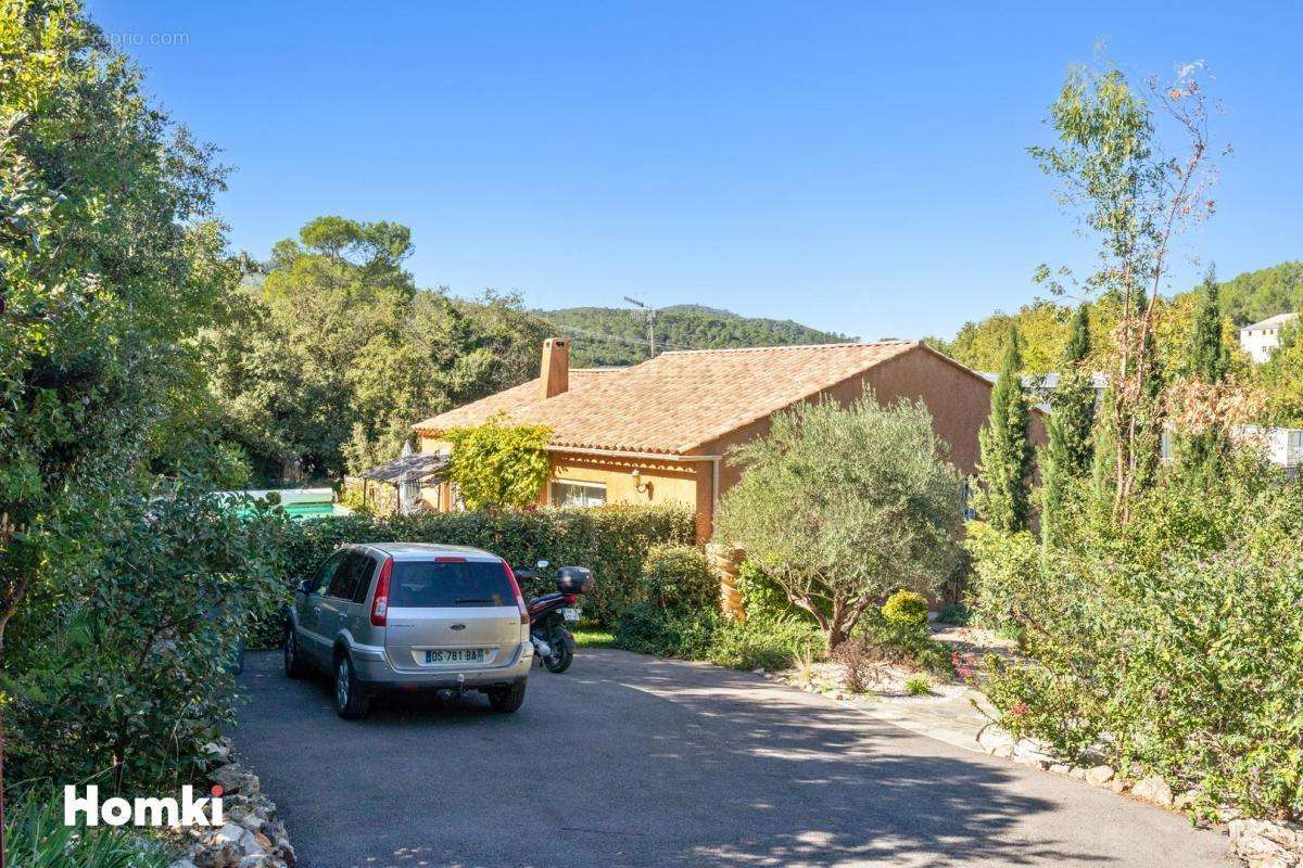 Maison à FLASSANS-SUR-ISSOLE