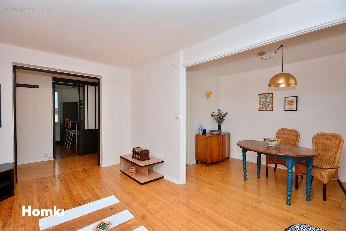 Appartement à LYON-8E