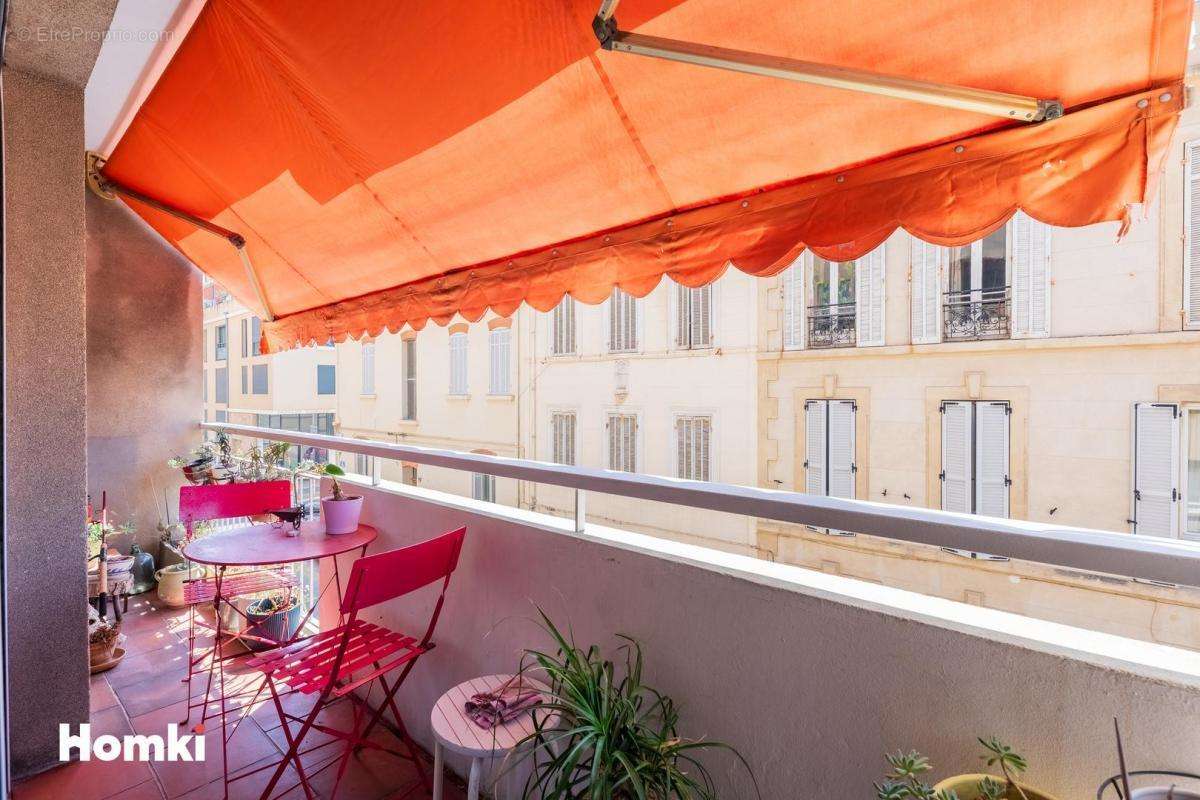 Appartement à MARSEILLE-7E