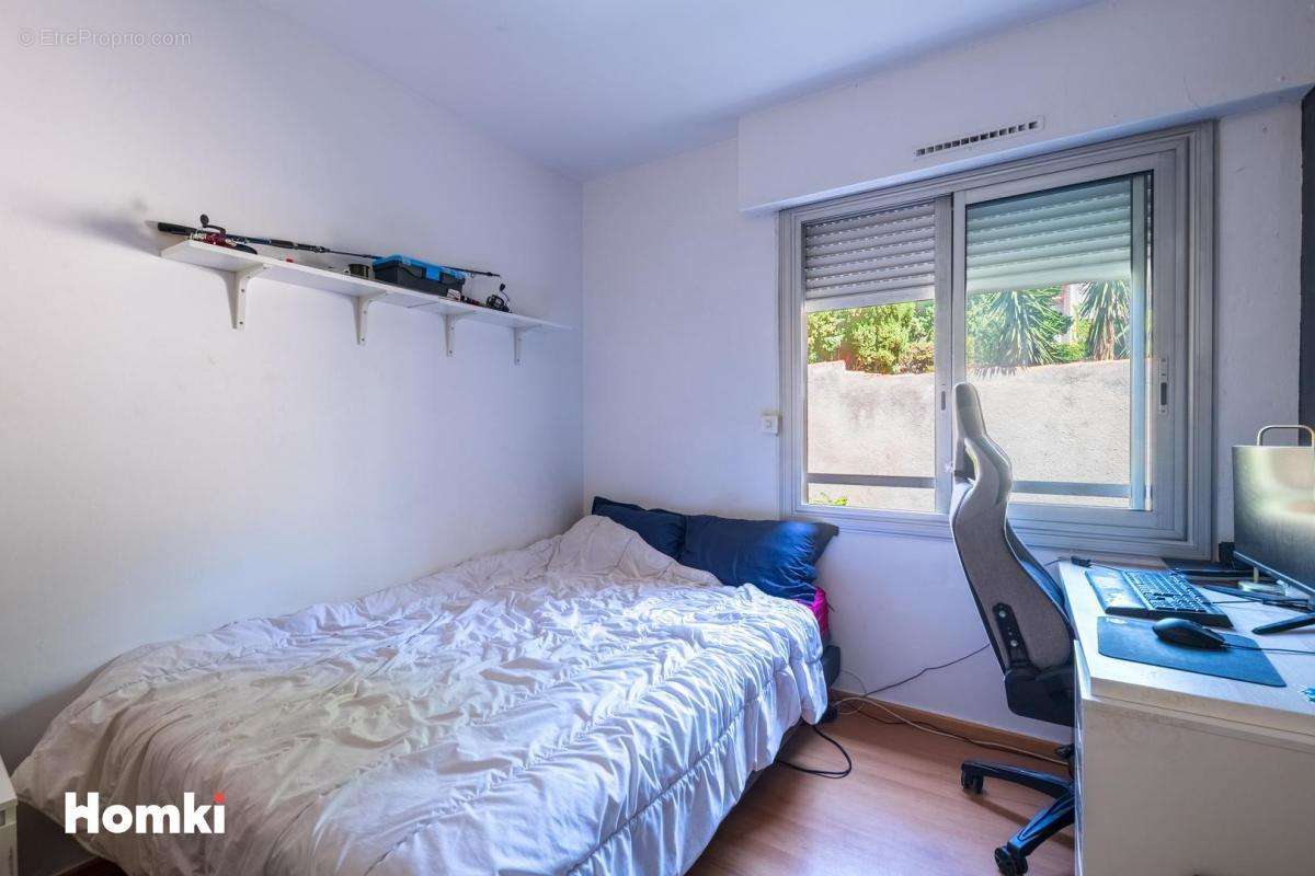 Appartement à MARSEILLE-7E