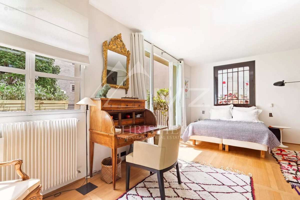 Appartement à PARIS-5E