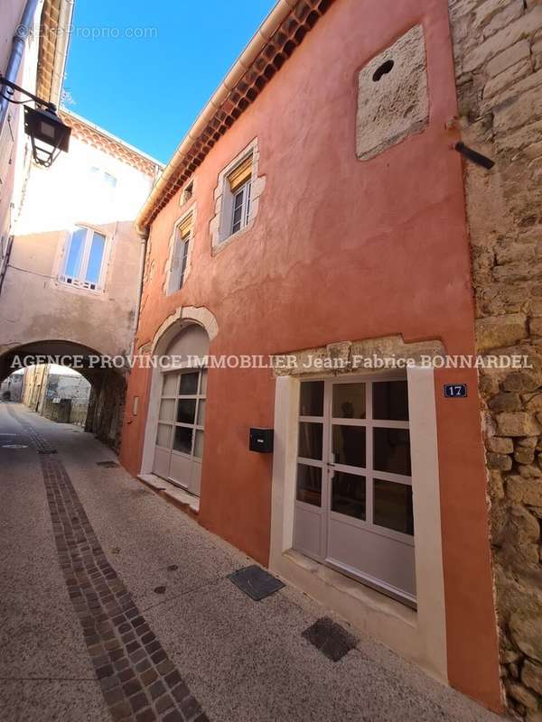 Maison à SAINT-PAUL-TROIS-CHATEAUX