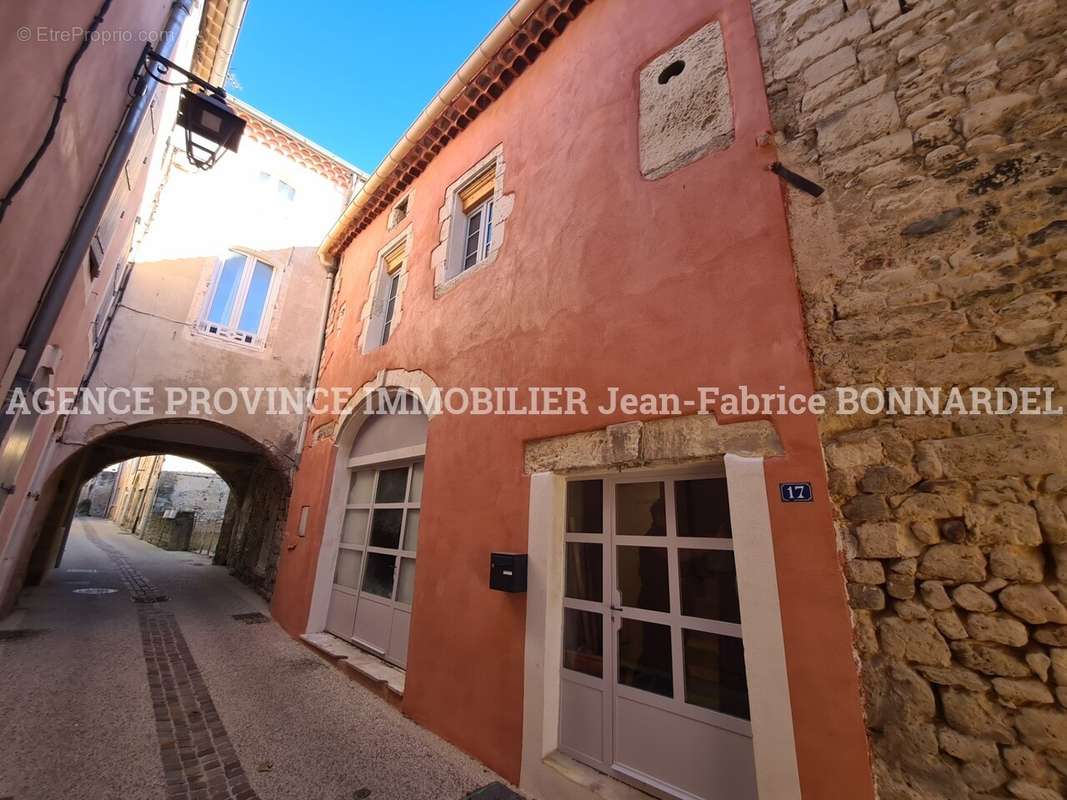 Maison à SAINT-PAUL-TROIS-CHATEAUX