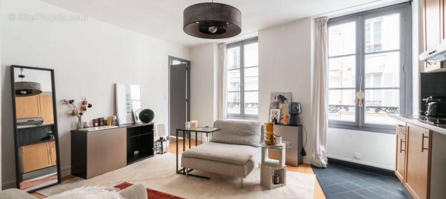 Appartement à PARIS-15E