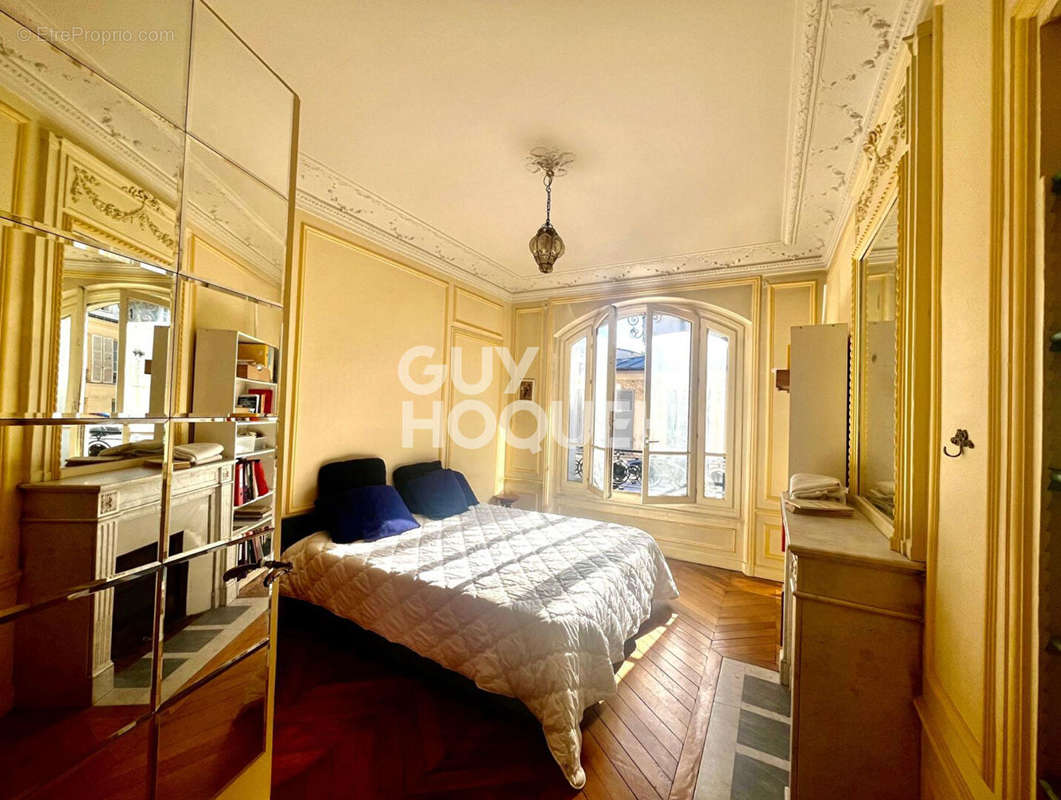 Appartement à VERSAILLES