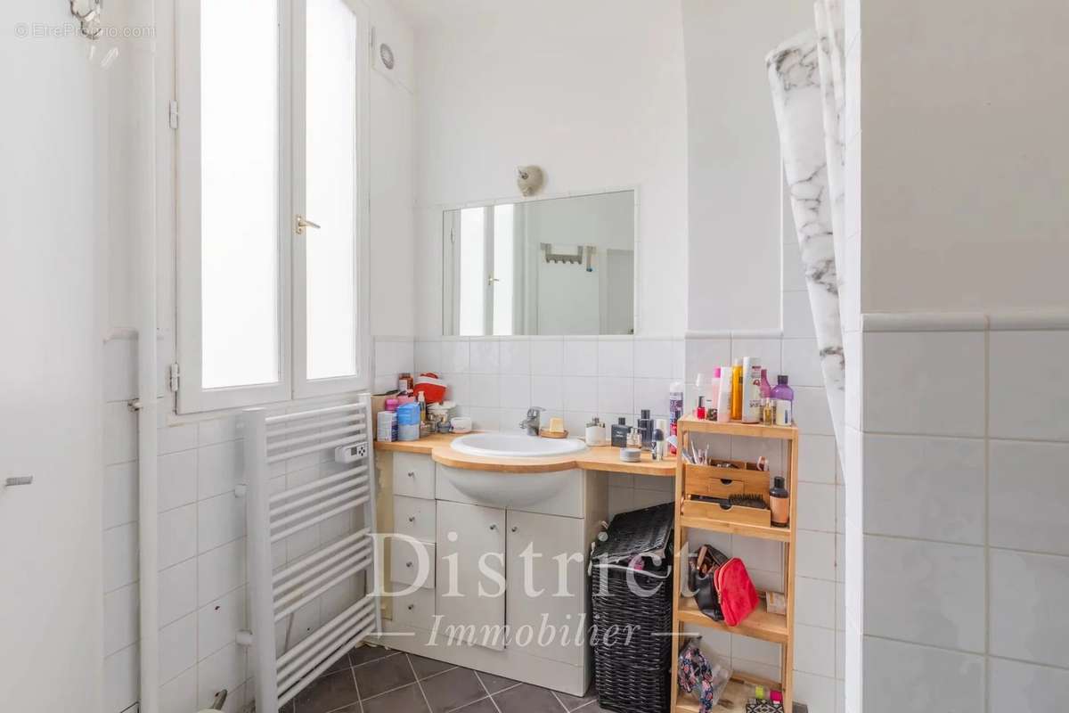 Appartement à PARIS-8E