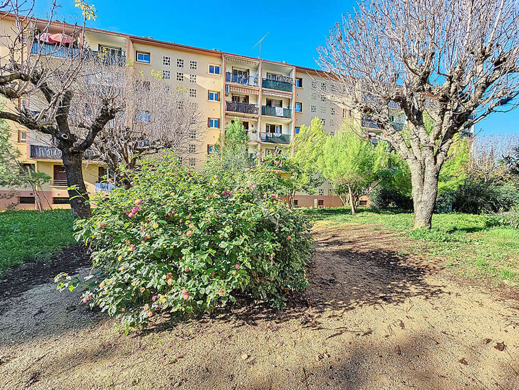 Appartement à LE CANNET