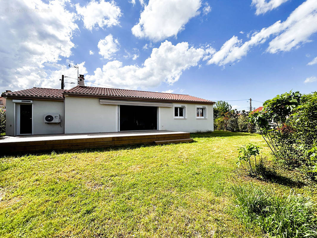 Maison à CARBON-BLANC