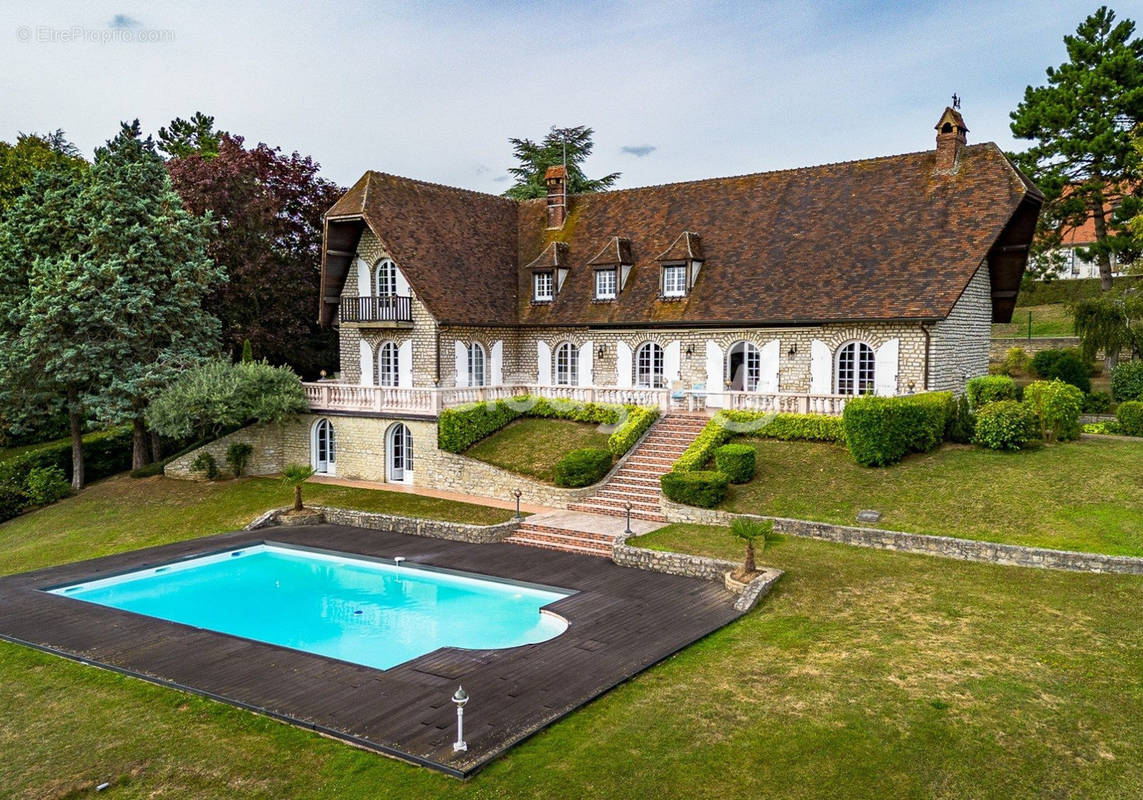 Maison à BEAUVAIS