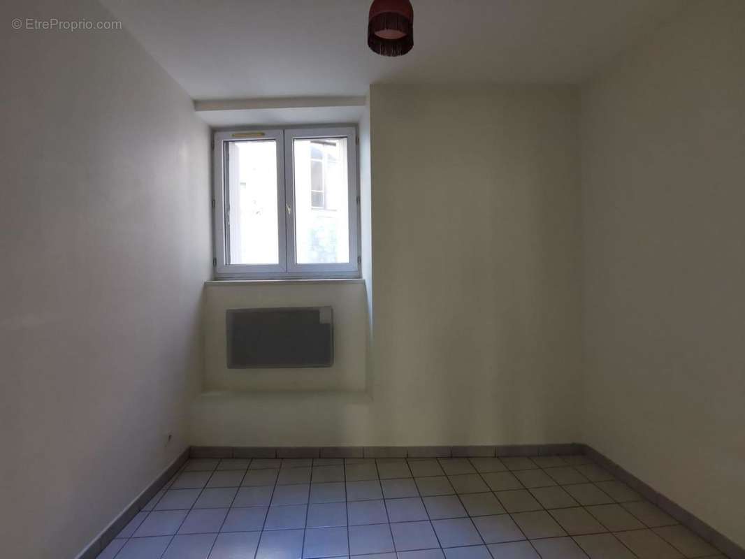   - Appartement à AUBENAS