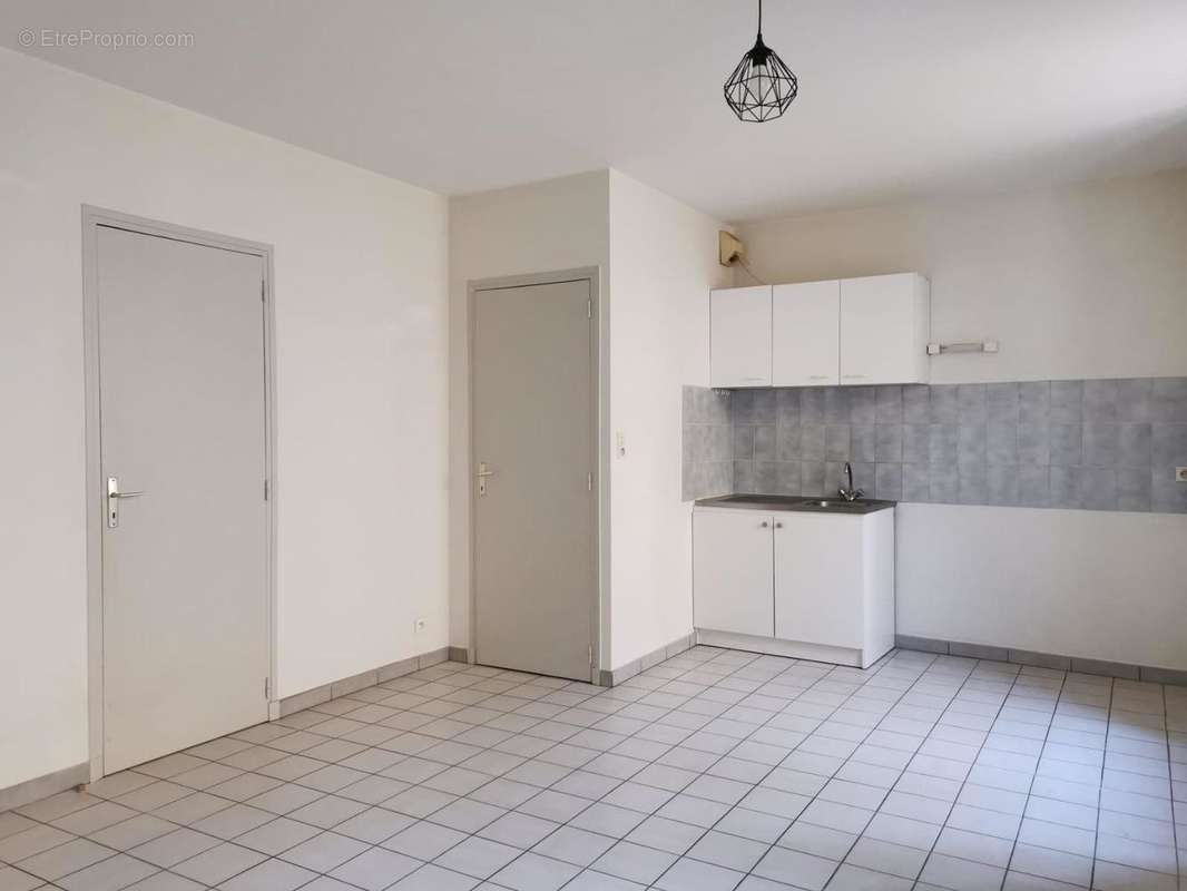   - Appartement à AUBENAS