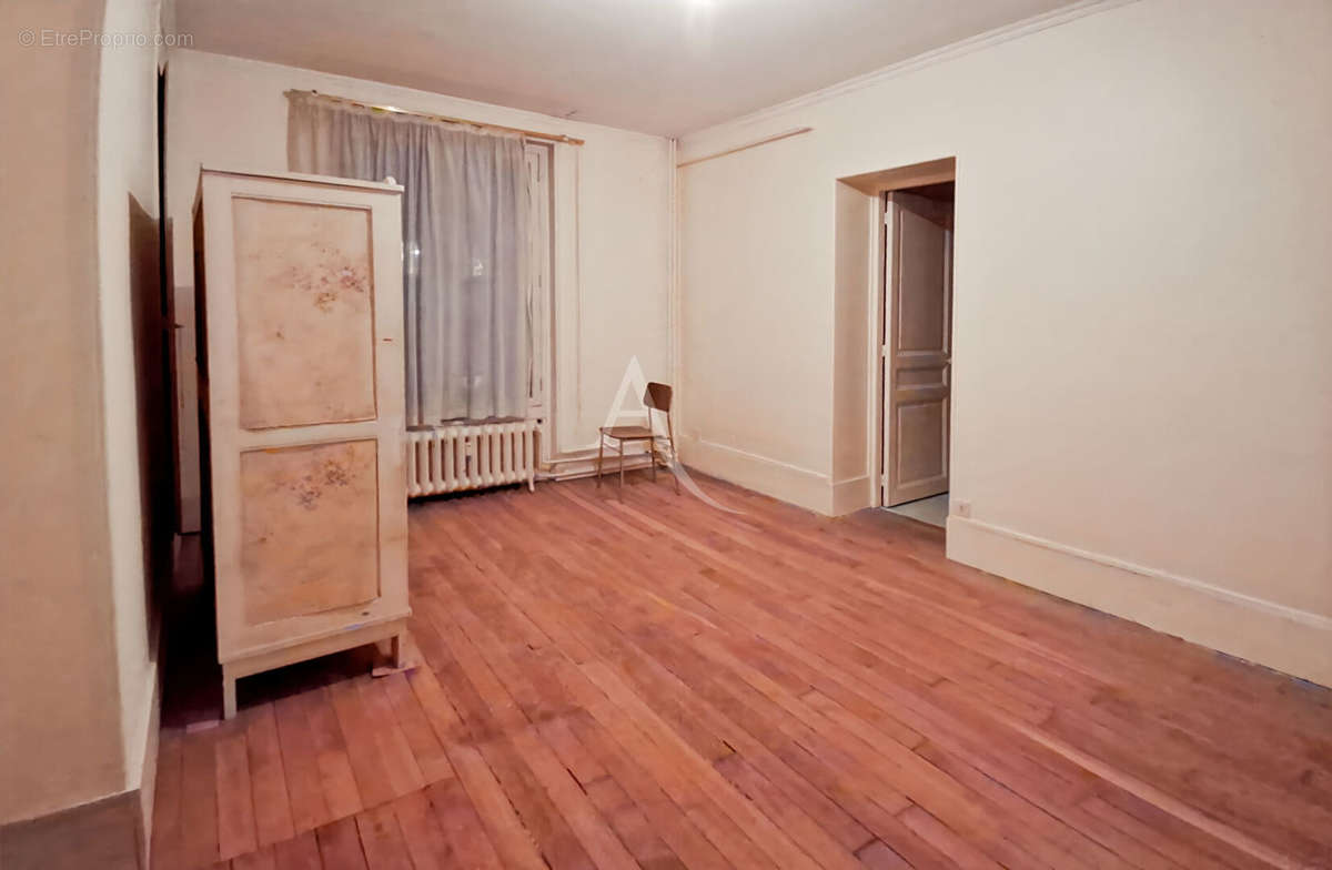 Appartement à NANTERRE