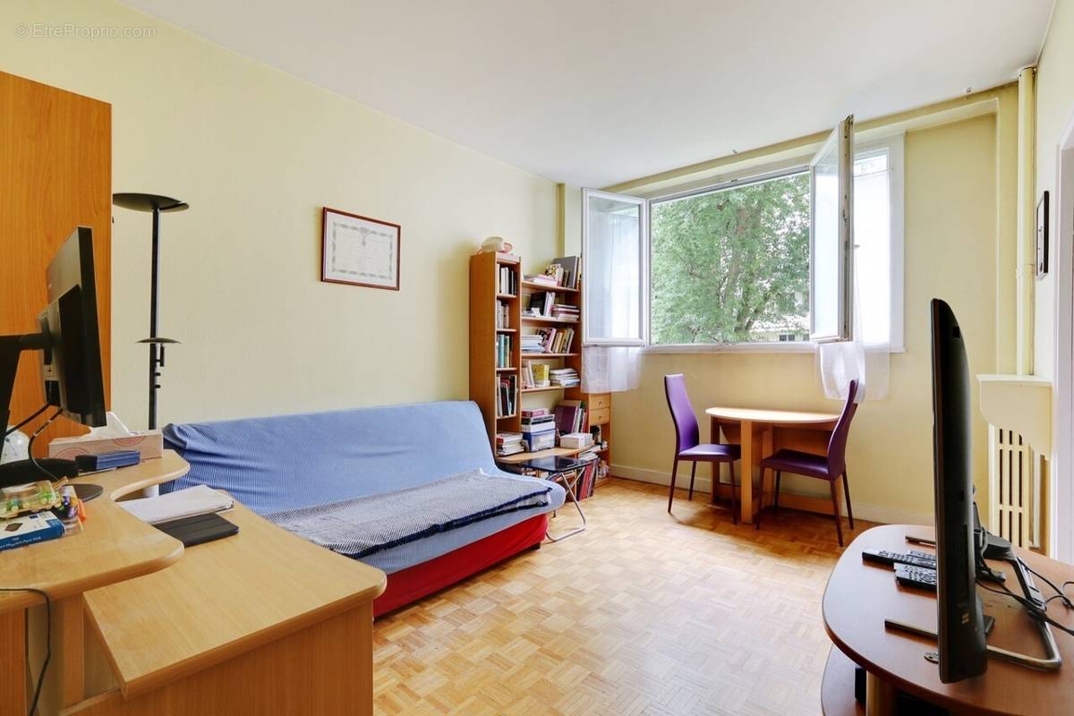 Appartement à PARIS-12E