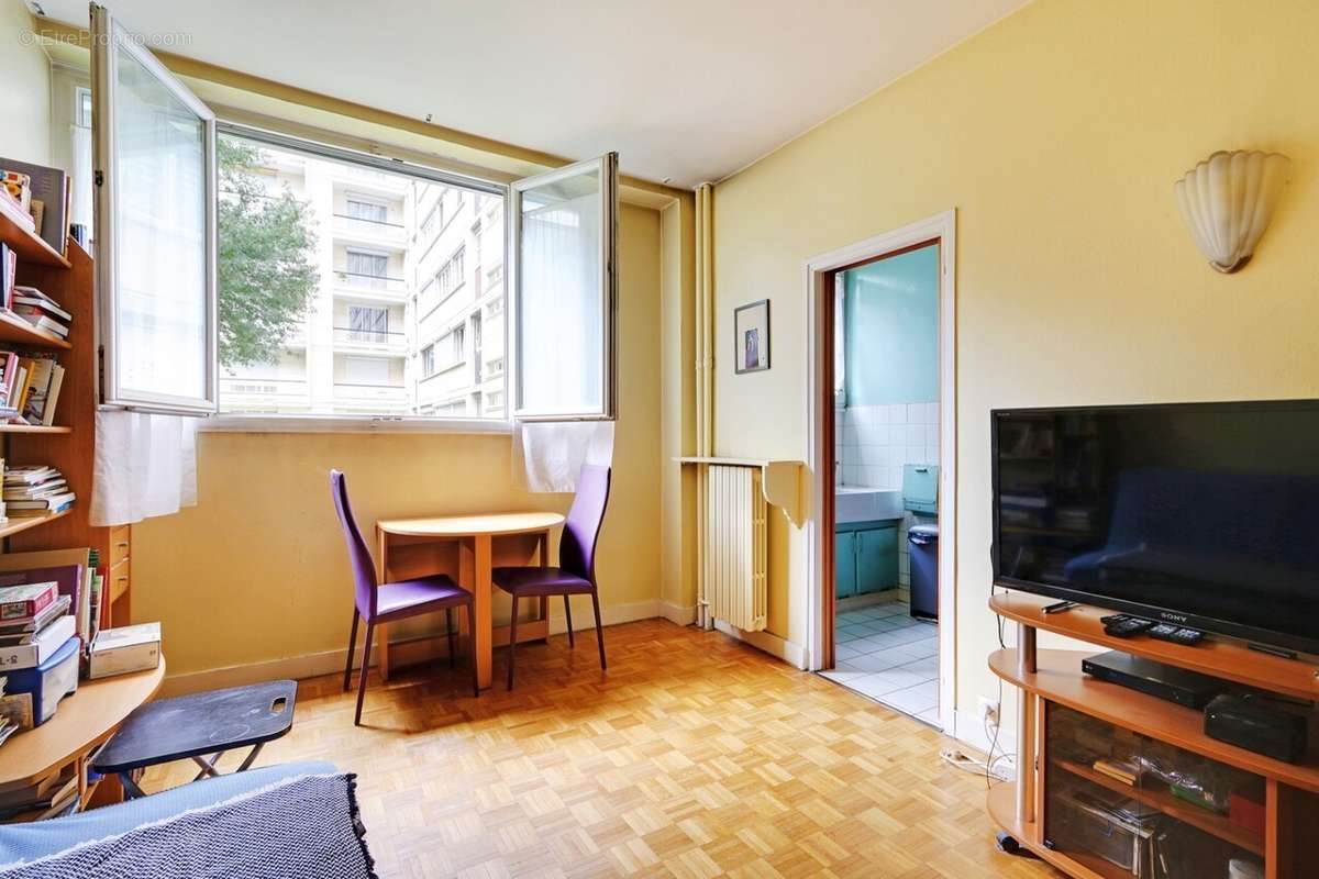 Appartement à PARIS-12E