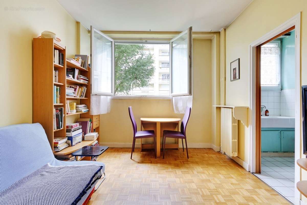 Appartement à PARIS-12E