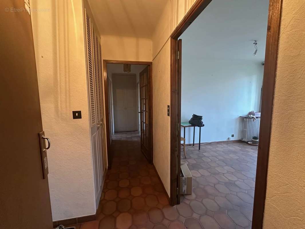 Appartement à MARSEILLE-9E