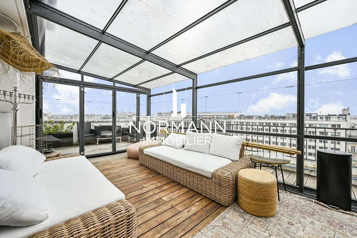 Appartement à NEUILLY-SUR-SEINE