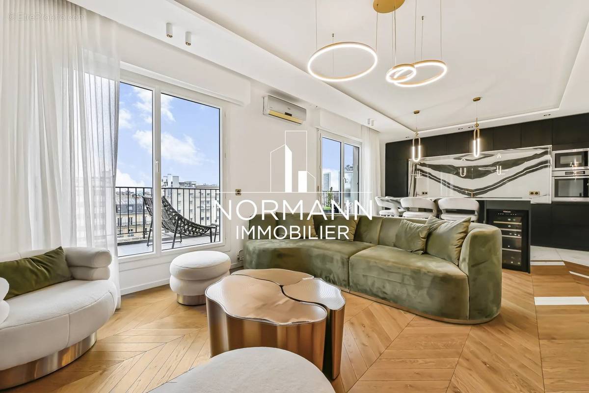 Appartement à NEUILLY-SUR-SEINE