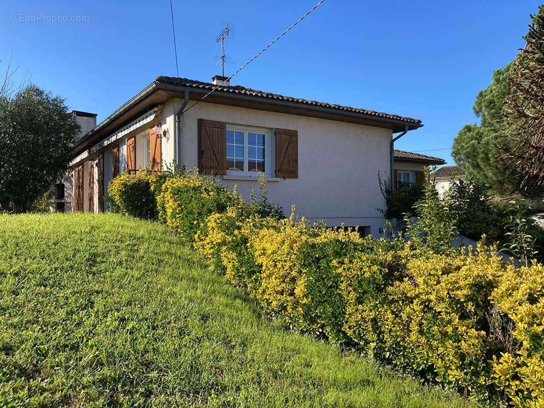 Maison à VAYRES