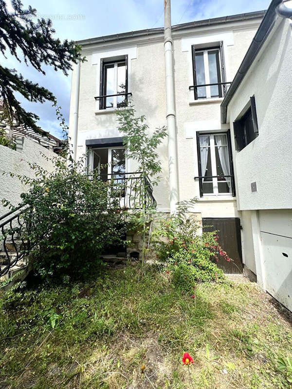 Maison à NANTERRE