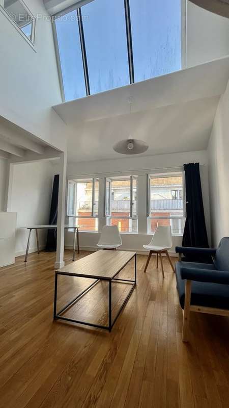 Appartement à PARIS-9E