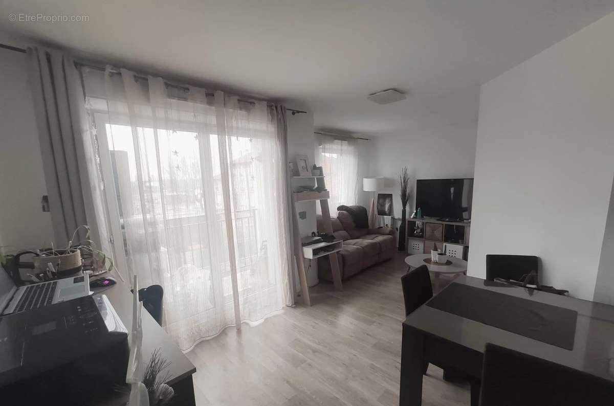 Appartement à QUINCY-SOUS-SENART