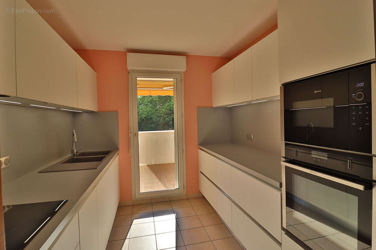 Appartement à MARSEILLE-8E