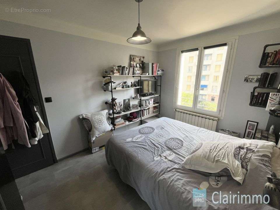 Appartement T3/4 à vendre - Balcon - Loggia - Cave - 13013 - Appartement à MARSEILLE-13E