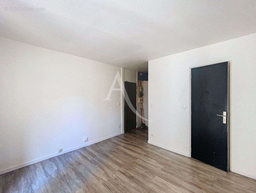 Appartement à PARIS-19E